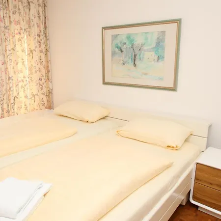 Apartman Kaiserallee, 168 *